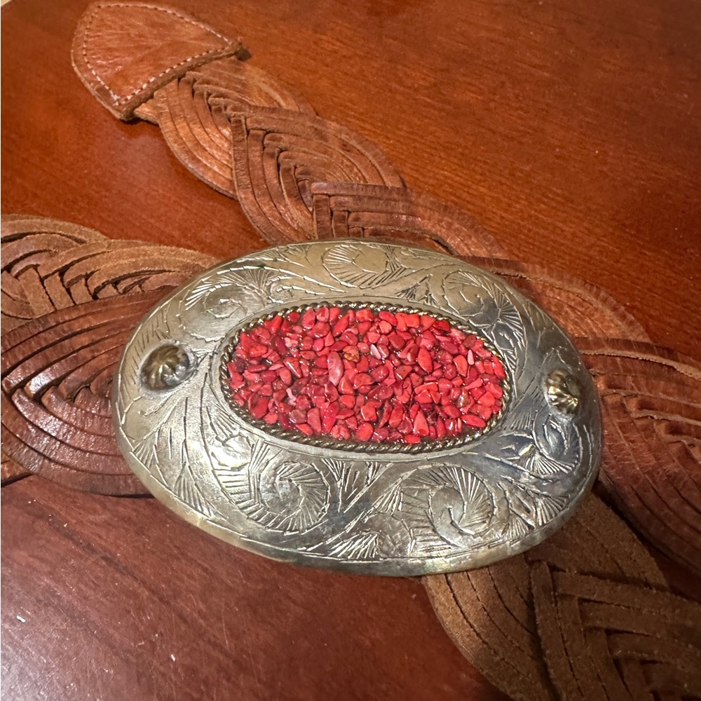 Vintage-Inspired Red Stone Oval Buckle Braided Leather Belt